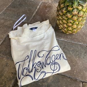 Volkswagen top , mid sleeve